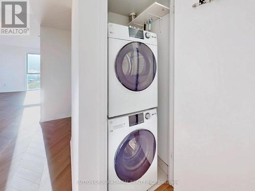 523 - 25 Cole Street, Toronto, ON - Indoor Photo Showing Laundry Room