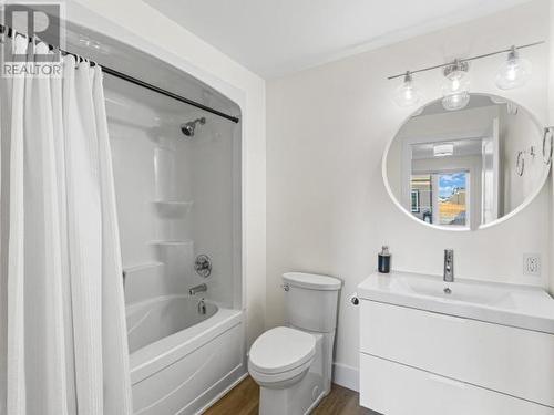 3103-61 Gleaner Avenue, Whitehorse, YT - Indoor Photo Showing Bathroom