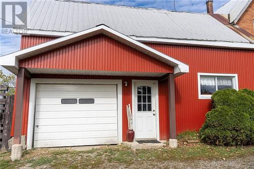 Attached garage to Main House - 315 Beachburg Road, Cobden, ON 