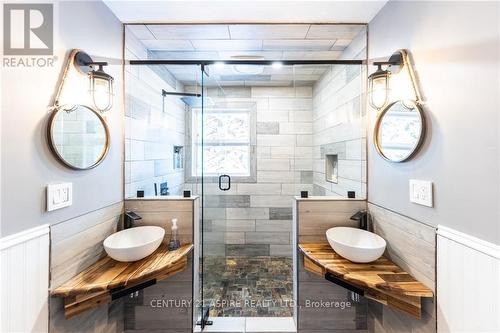 254 Lubitz Road, Laurentian Valley, ON - Indoor Photo Showing Bathroom