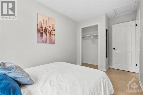 54 Margrave Avenue, Ottawa, ON - Indoor Photo Showing Bedroom