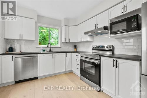 54 Margrave Avenue, Ottawa, ON - Indoor Photo Showing Kitchen With Upgraded Kitchen