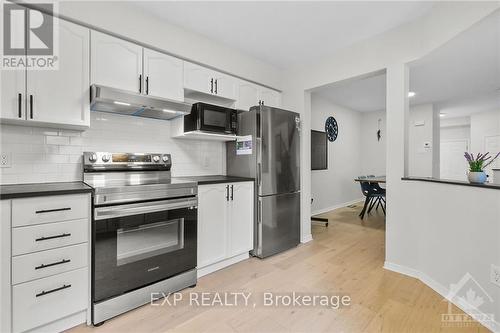 54 Margrave Avenue, Ottawa, ON - Indoor Photo Showing Kitchen