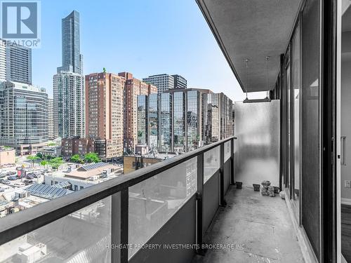 1531 - 111 Elizabeth Street, Toronto, ON - Outdoor