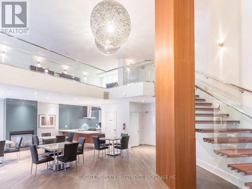 1531 - 111 Elizabeth Street, Toronto, ON - Indoor Photo Showing Dining Room