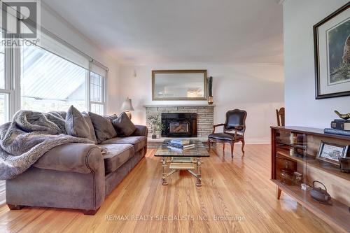 2633 Liruma Road, Mississauga, ON - Indoor Photo Showing Living Room With Fireplace