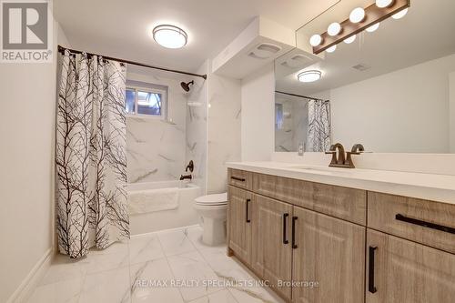 2633 Liruma Road, Mississauga, ON - Indoor Photo Showing Bathroom