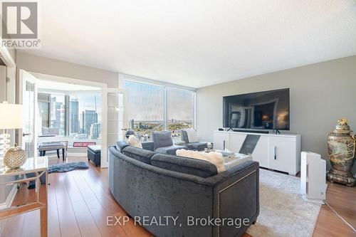 3708 - 1 Palace Pier Court, Toronto, ON - Indoor Photo Showing Living Room