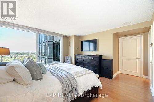 3708 - 1 Palace Pier Court, Toronto, ON - Indoor Photo Showing Bedroom