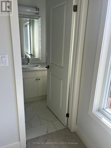 52 - 925 Deveron Crescent, London, ON - Indoor Photo Showing Bathroom