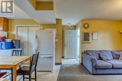 360 Erb Street W, Waterloo, ON - Indoor