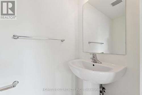 1503 - 160 Densmore Road, Cobourg, ON - Indoor Photo Showing Bathroom