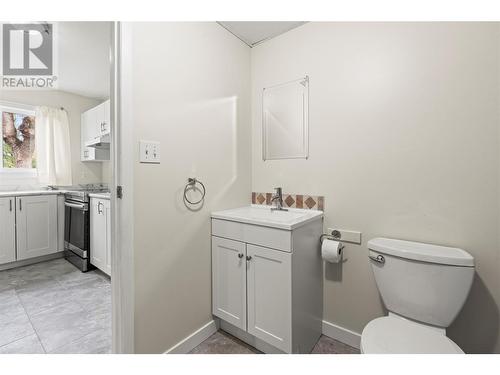 1809 40Th Avenue Unit# 20, Vernon, BC - Indoor Photo Showing Bathroom