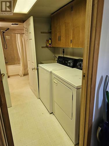 639 Bellevue Valley, Searchmont, ON - Indoor Photo Showing Laundry Room