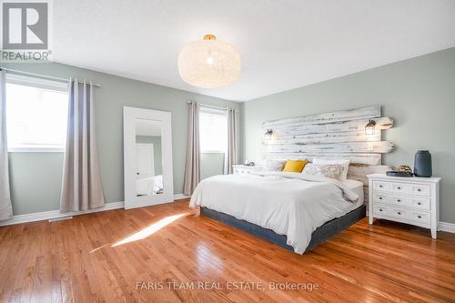 136 Windward Crescent, Vaughan, ON - Indoor Photo Showing Bedroom