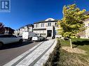 124 Mitchell Place, Newmarket, ON  - Outdoor With Facade 