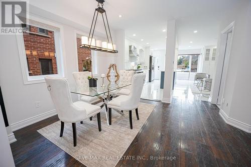 2651 Devonsley Crescent, Oakville, ON - Indoor Photo Showing Dining Room