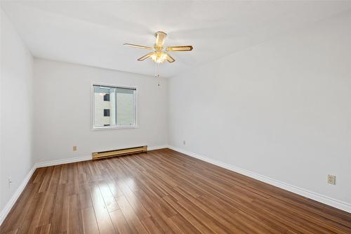 205-1249 Pacific Avenue, Kelowna, BC - Indoor Photo Showing Other Room