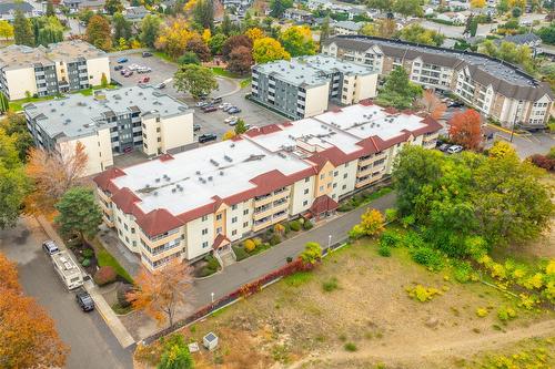 205-1249 Pacific Avenue, Kelowna, BC - Outdoor With View