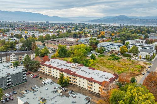 205-1249 Pacific Avenue, Kelowna, BC - Outdoor With View