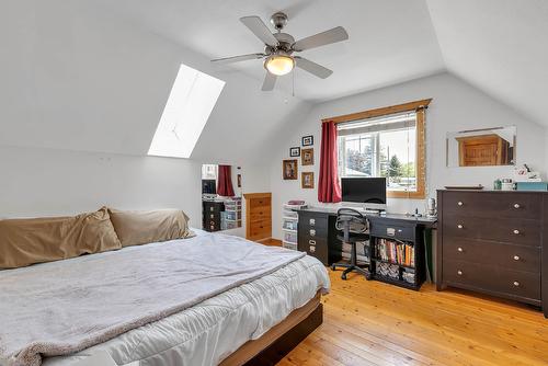 550 Patterson Avenue, Kelowna, BC - Indoor Photo Showing Bedroom