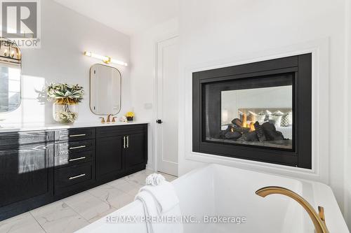 18 Ten Pines Road, Vaughan, ON - Indoor With Fireplace