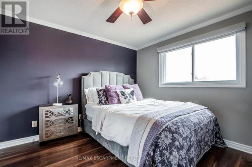 487 Eaglewood Drive, Hamilton, ON - Indoor Photo Showing Bedroom