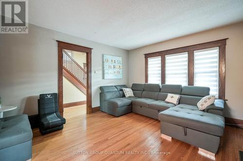 31 Albert Street, St. Catharines, ON - Indoor Photo Showing Living Room