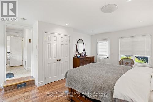 303022 Grey Road 15, Meaford, ON - Indoor Photo Showing Bedroom