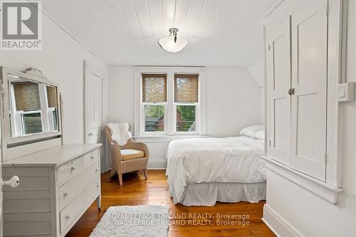 303022 Grey Road 15, Meaford, ON - Indoor Photo Showing Bedroom