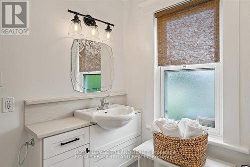 303022 Grey Road 15, Meaford, ON - Indoor Photo Showing Bathroom