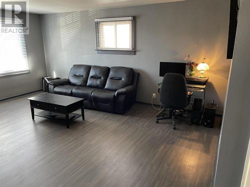 348 Maretta St, Sault Ste. Marie, ON - Indoor Photo Showing Living Room