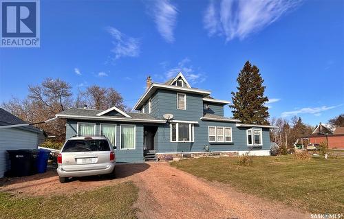 11 Warren Street, Redvers, SK - Outdoor With Facade