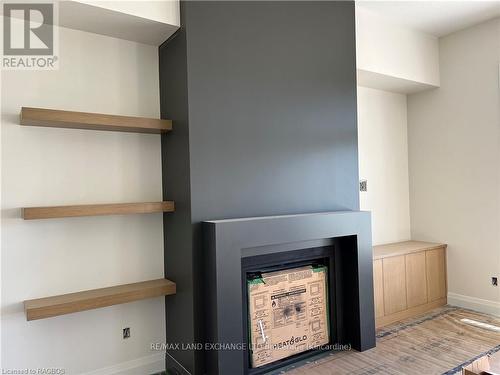 924 Bogdanovic Way, Kincardine, ON - Indoor Photo Showing Other Room With Fireplace