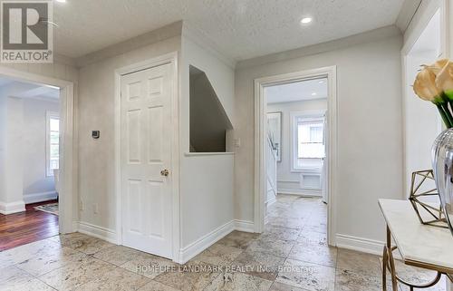 115 Crosby Avenue, Richmond Hill, ON - Indoor Photo Showing Other Room