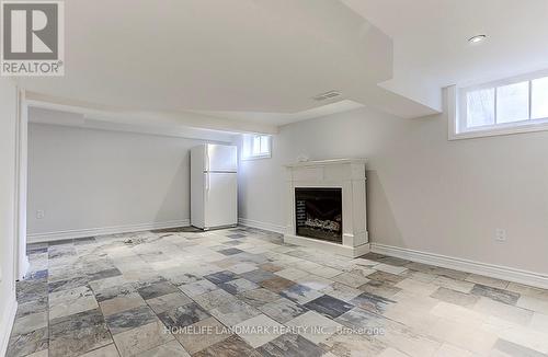 115 Crosby Avenue, Richmond Hill, ON - Indoor