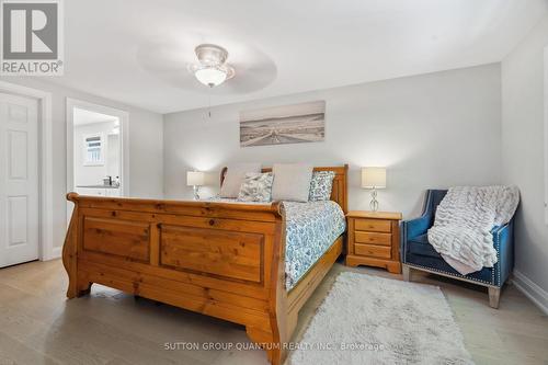 4145 Prince George Avenue, Mississauga, ON - Indoor Photo Showing Bedroom