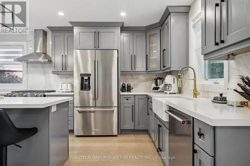 4145 Prince George Avenue, Mississauga, ON - Indoor Photo Showing Kitchen With Stainless Steel Kitchen With Upgraded Kitchen