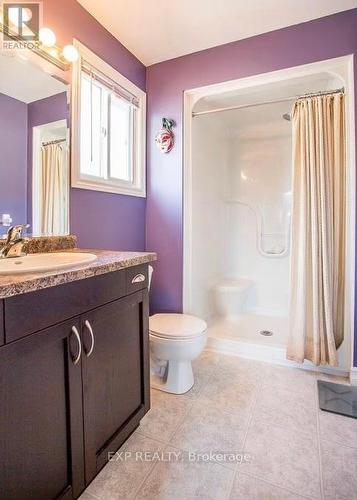 1666 Mcneil Road, London, ON - Indoor Photo Showing Bathroom