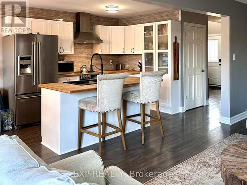 1666 Mcneil Road, London, ON - Indoor Photo Showing Kitchen