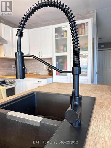 1666 Mcneil Road, London, ON - Indoor Photo Showing Kitchen