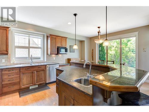 1173 Peak Point Drive, West Kelowna, BC - Indoor Photo Showing Kitchen With Double Sink