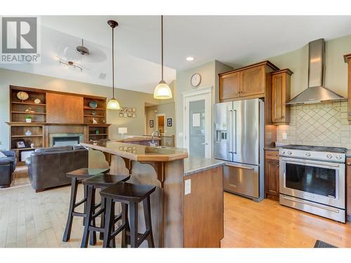 1173 Peak Point Drive, West Kelowna, BC - Indoor Photo Showing Kitchen