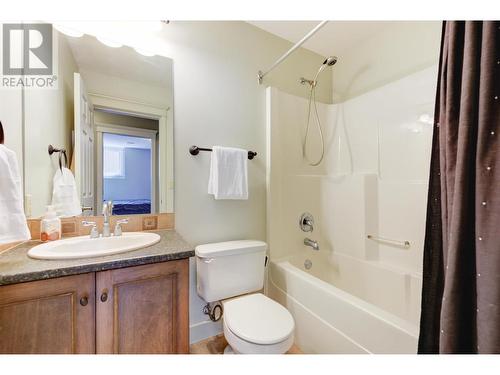 1173 Peak Point Drive, West Kelowna, BC - Indoor Photo Showing Bathroom