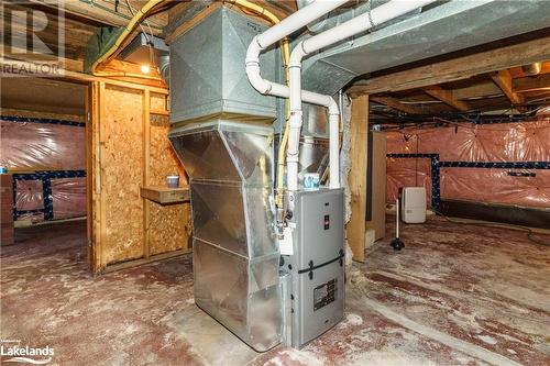 31 Hilltop Drive, Huntsville, ON - Indoor Photo Showing Basement