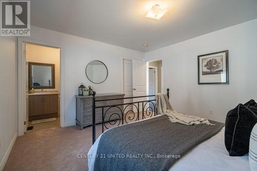 972 Avery Avenue, Peterborough (Monaghan), ON - Indoor Photo Showing Bedroom