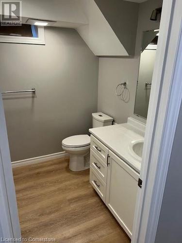 4 piece Bath - 78 Linnwood Avenue Unit# Lower, Cambridge, ON - Indoor Photo Showing Bathroom