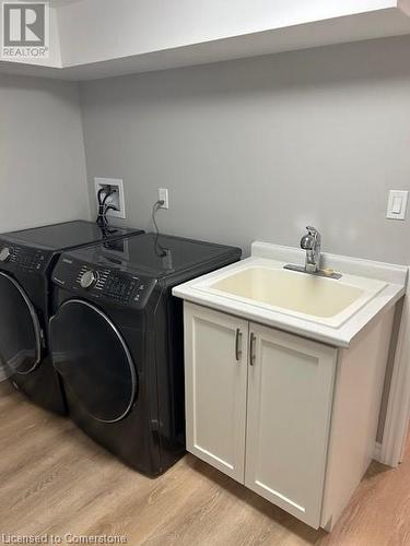 In Suite Laundry - 78 Linnwood Avenue Unit# Lower, Cambridge, ON - Indoor Photo Showing Laundry Room