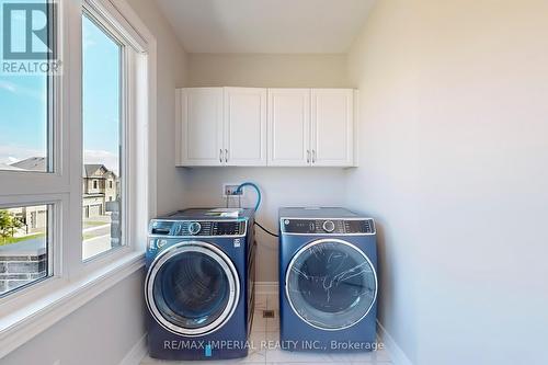 5 Erin Ridge Court, Markham, ON - Indoor Photo Showing Laundry Room