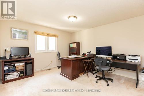 137 Old Surrey Lane, Richmond Hill, ON - Indoor Photo Showing Office